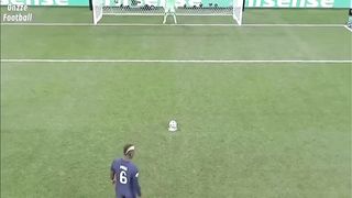 10 joueurs de champs qui ont dû aller au goal !