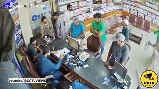 ملیر انور بلوچ ھوٹل کے بلمقابل ڈکیتی کے دوران ایک ڈاکو ہلاک کردیا گیا