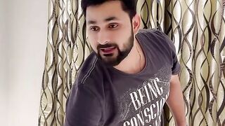 Hum karein toh karein kya?
