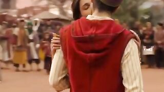 Aladdin Hollywood movie kisses scene h