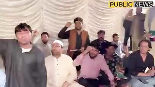 کارکنان نے اپنا دل کھول کے عمران خان کے سامنے رکھ دیا #publicnews #breakingnews
