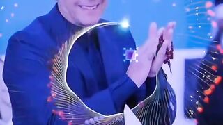 Mashaallah So Cutte. I love khan