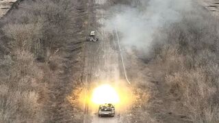 Ukrainian tank eliminates Russian anti-tankers