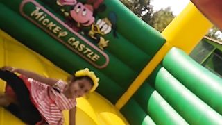 A little girl Enjoy holiday.