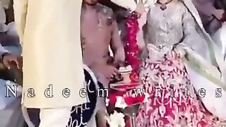 SHADI MEN AB SHISHA PELANAY KA RAWAJ.