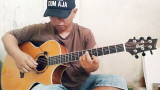 Goosebumps theme song (cover gitar)