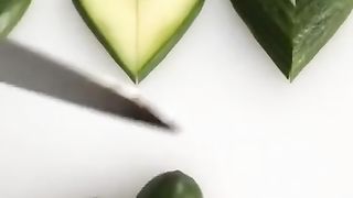 Cucumber art cutting hack designfruit art decorationDIY.