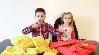 Открываем СЮРПРИЗЫ и ПОДАРКИ, новые ИГРУШКИ видео для девочек от канала JoyJoy Lika