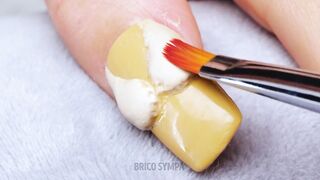 IDÉES D'ONGLES POUR LES DÉBUTANTES