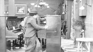 #https://www.febspot.com/malikali6741/ref/381206/Charli cheplin funny video clip