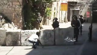 ISRAELI FORCE SAY LARKAY KE DILARI.