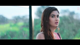 Barsaat_Ki_Dhun_Lyrical___Rochak_K_Ft._Jubin_N___Gurmeet_C%2C_Karishma_S__Rashmi_V__Ashish_P_Bhushan_K(720p).