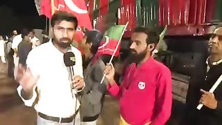 عمران خان سے محبت دیکھیں #publicnews #breakingnews
