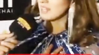 Beauty full Girl kiya bole rahi haiy