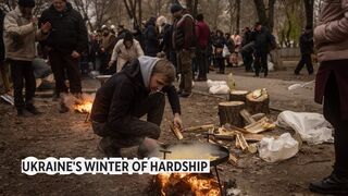 Ukrainians in Kherson face brutally cold temperatures without electricity, heat