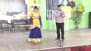 Akram_Udas With Sakhawat Naz and Nida Choudhary Stage Drama Lafangay Aashiq