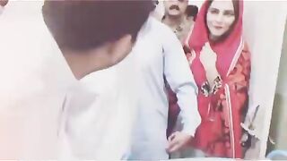 Chota IMRAN Khush Naseeb