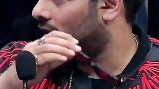 Badshah flirting Russian girl