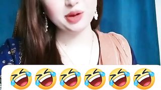 Kiya bat haiy yaar keya suchti Hain Larkeyan