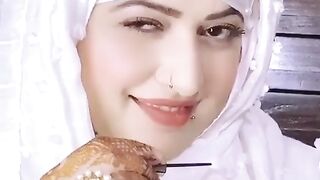 Beutfull Larki Aor Babay Ka Kamal