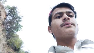 Roza Aftar with friends