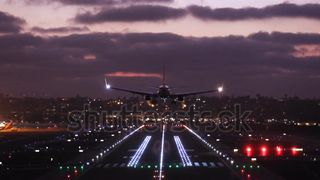 landing airoplane