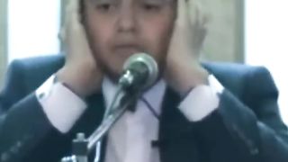الطفل الذي طلبوا منه إعادة التلاوة لشدة جمالها محمد رضا طاهري سورة التکویر.