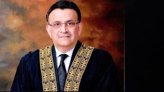 Nawaz Sharif gave a big threat to the Chief Justice