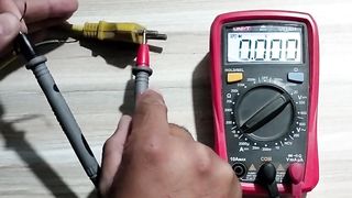 Ac wire checking connectivity on multimeter