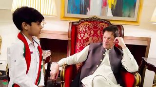 Imran Khan fans young kids