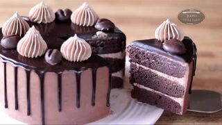 all kinds of beautiful cakes