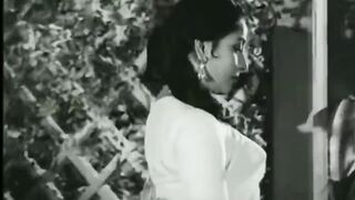 Aapki Nazro Ne Samjha Bollywood Classic Romantic Song.