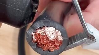 How to keep cable Strands together while Crimping lugs
