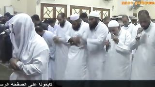 بكاء-الأب-خلف-ابنه-لما-قرأ-ربنا-اغفر-لي-