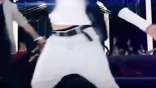 Танцы