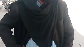 پھیری والوں سے بچ کے