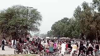 GHARIB MAR GAY IN PAKISTAN