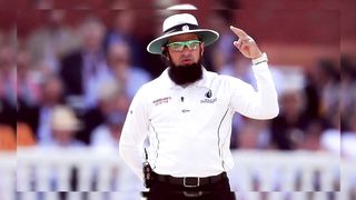 Aleem dar great Pakistani umpire announced retirement