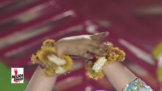 DHOLNA ZARA MUKHRE NARGIS MUJRA PAKISTANI MUJRA DANCE NASEEBO LAL.