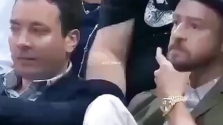 أنا وصاحبي كنمشيو لبلاصة و يوصيونا مانعملوش الفَضح مركيه :