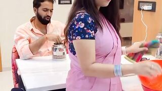 Shadi Ka Shaoq Aor Aagay Jawab Khud Sun Lain