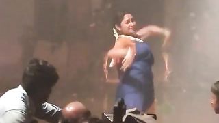 Sayyeshaa Saigal Movie dance Making