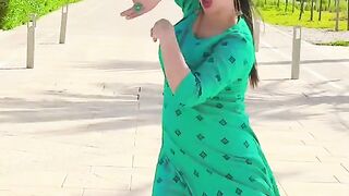 HINDI SONG: KOI KAR KAY BHANA.