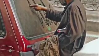 Ek mangne wale ne kya tahrir hai !! بہترین خطاتی ہے !!