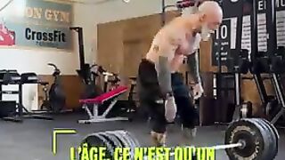 Cet Homme De 50 Ans Est Plus Fort Que Toi