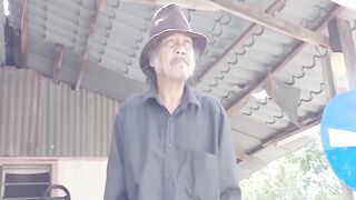"AKU NAK KAU DIAM, BUKAN MERIAM!"