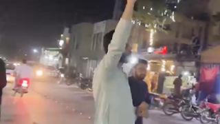 #febspot ماشاءاللہ پاکستان اپنے اصل کو چل پڑا  ہے