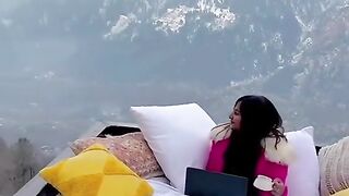 Kya Hasin nazaare Hain