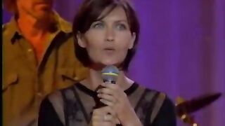 Idir & Karen Matheson (Live) - A vava inuva * Tadukli.org