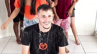 Quem for esperto não toma banho kkkkk